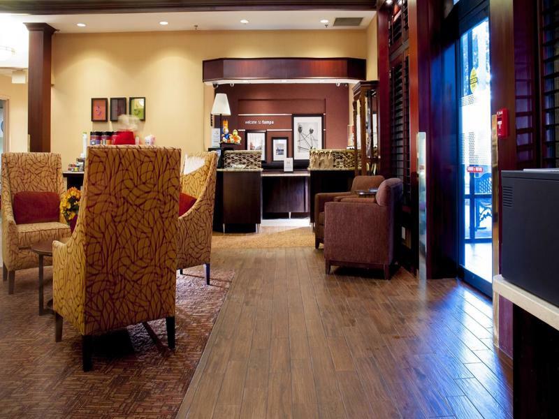 Hampton Inn & Suites Tampa-North Extérieur photo