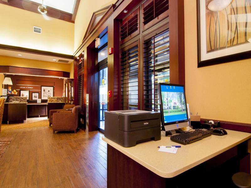 Hampton Inn & Suites Tampa-North Extérieur photo